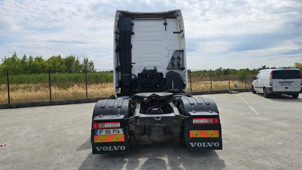 Cap tractor VOLVO FH