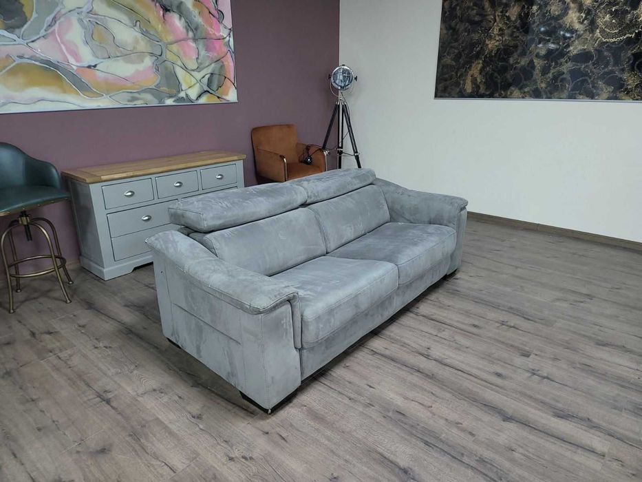Светло сив диван тройка от плат с функция сън