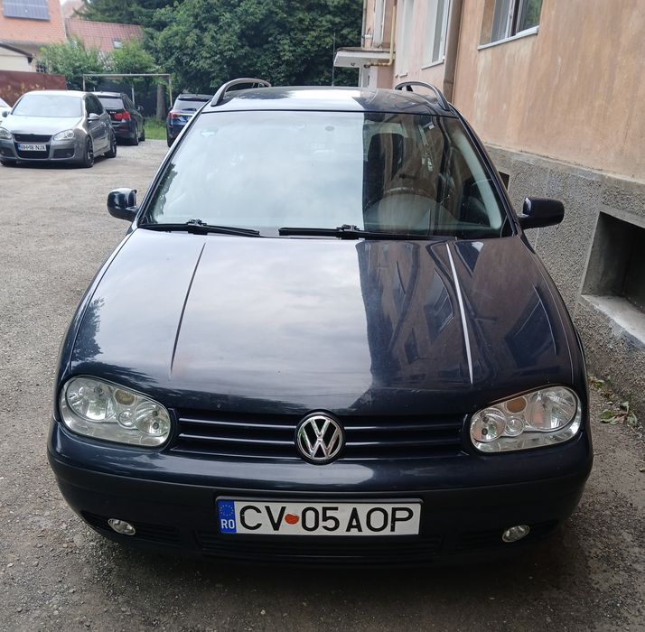 VOLKSWAGEN Golf 2002