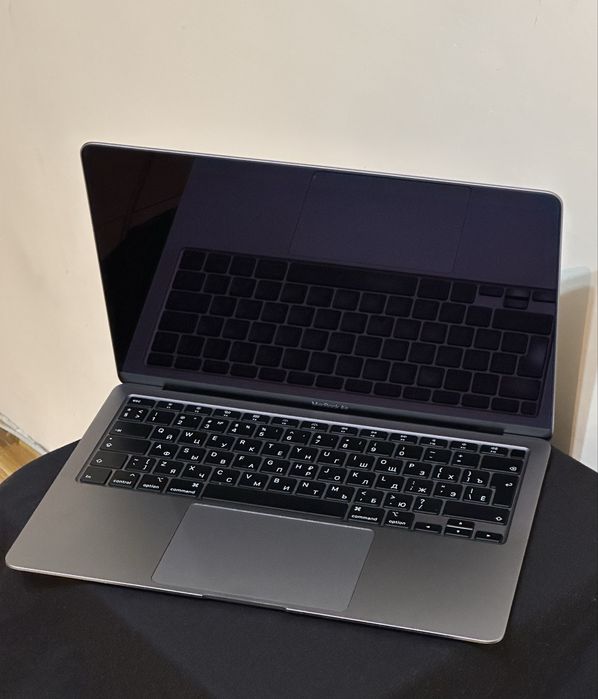 Макбук Air 13 -2020 , 500 ГБ
