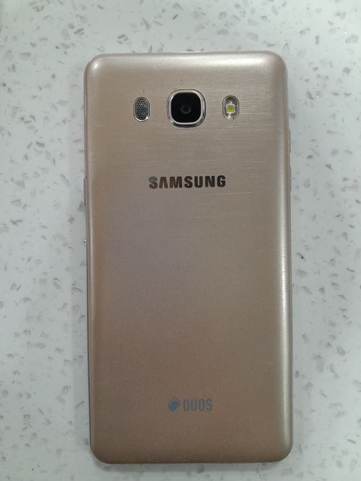 Samsung Galaxy J5 2016