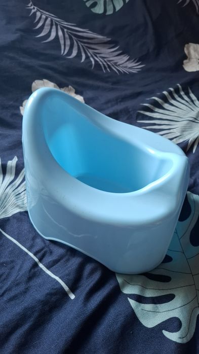 Продаётся Детский горшок