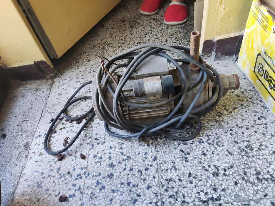 Електрическа водна помпа