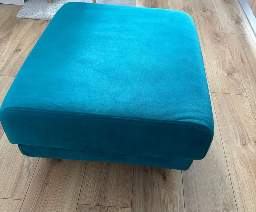 Vand Set Canapea extensibila + Taburet