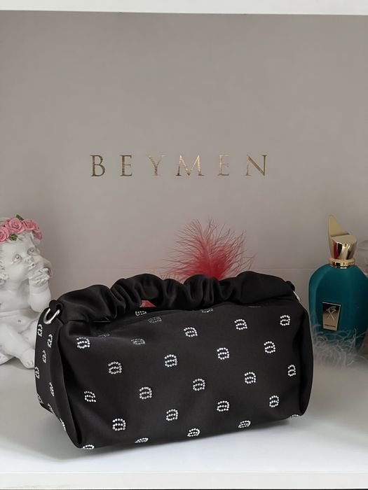 Продам сумочку от Alexander Wang