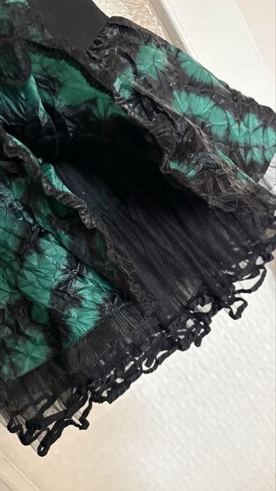 Официална къса рокля в зелено и черно