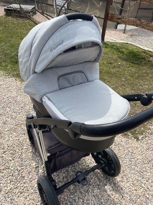 Carucior 3 in 1 LEXXO Silver Gray - Krausman - Testat ADAC  &  Scaun de masa pentru bebelusi 2 în 1, pliabil, cu tava dubla detasbila, 6–36 luni