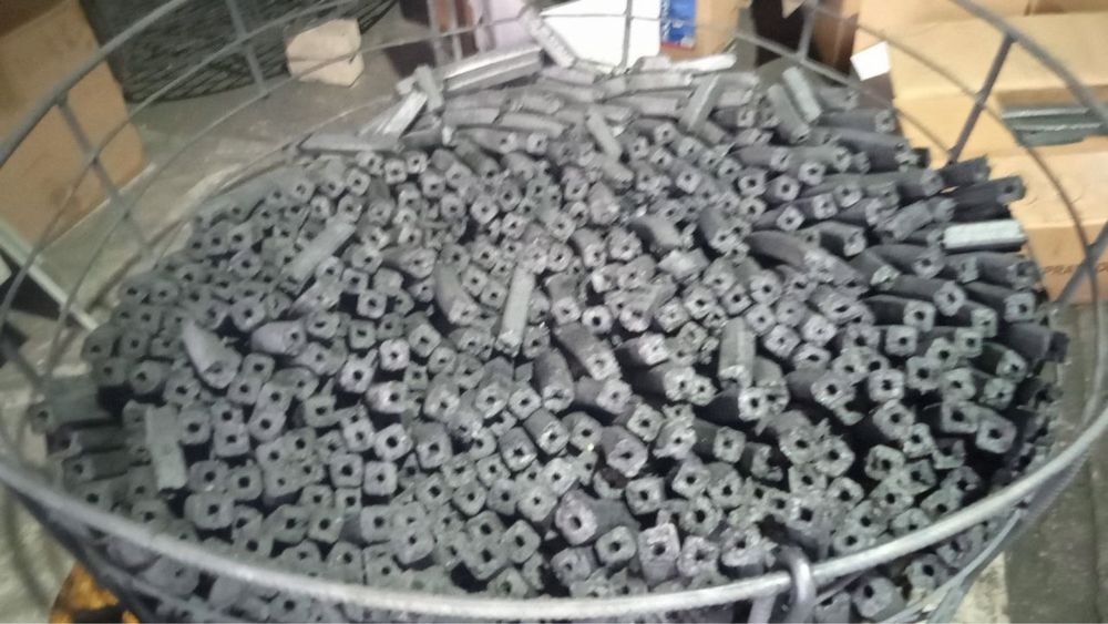 Доевесный уголь Пини Кей