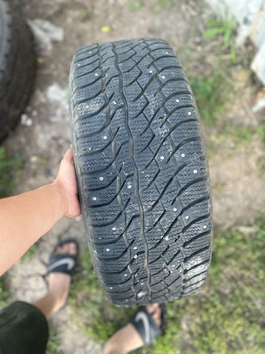 Продам покрышки R18 состояние отличное