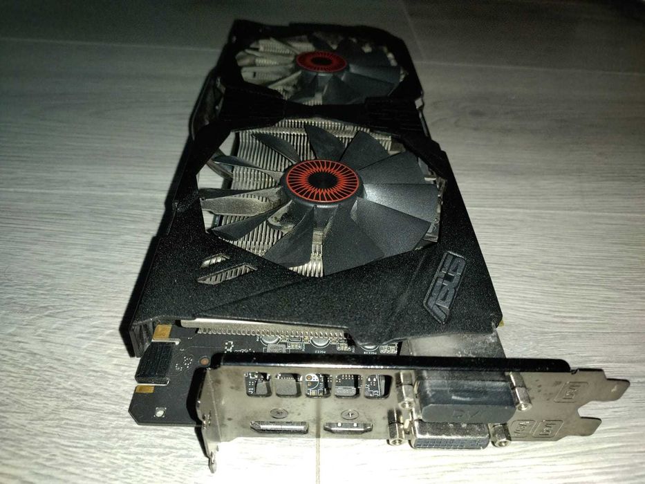 Placa Video Asus GTX970 STRIX 4GB GDDR5 256bit STRIX-GTX970-DC2OC-4GD5