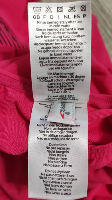 Нов дамски цял бански Speedo 44 size L