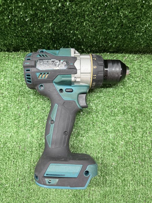 Мощен безчетков винтоверт Makita DDF486
