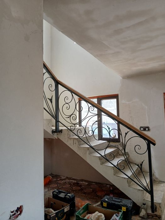 Echipa meseriași serioasă