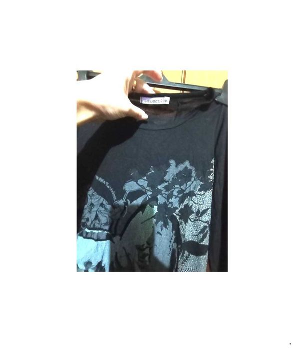 Tunica neagra cu trena si imprimeu cauciucat gri frumoasa ,moderna, UK