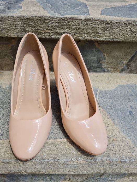 Pantofi Nude de lac, marime 36