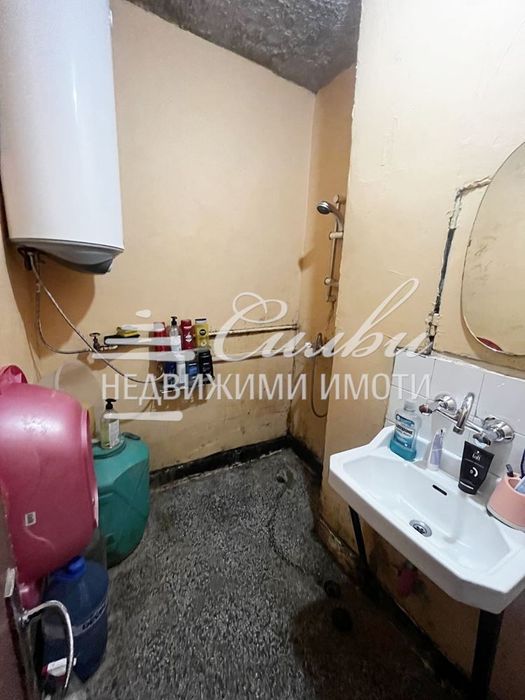 Продава се Четиристаен апартамент в Шумен, Болницата - 90 кв.м за 1162 €/кв.м - Снимка #5