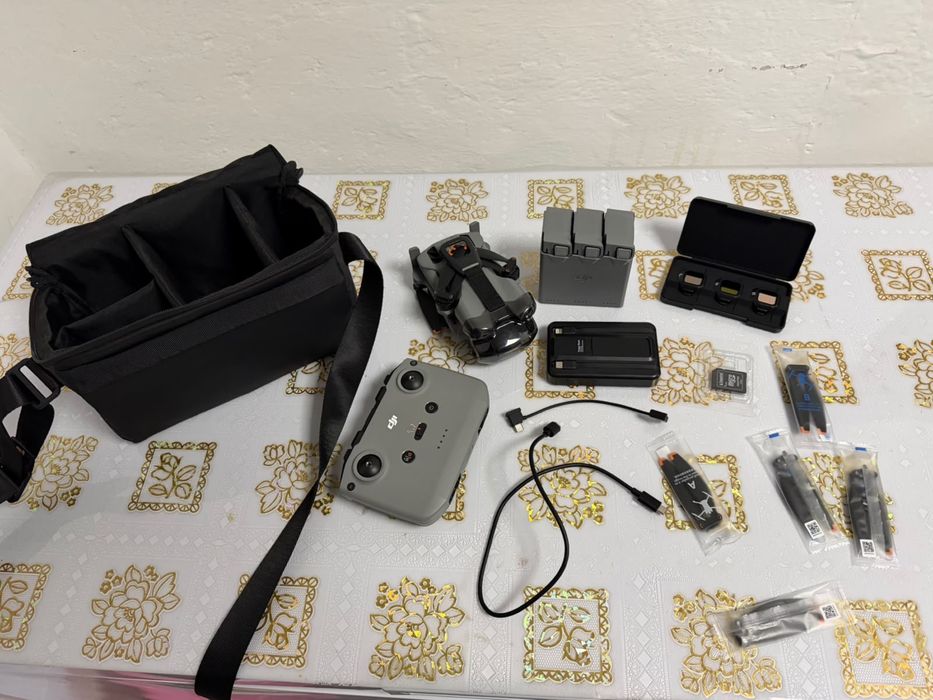 Почти новый дрон DJI mini 5pro