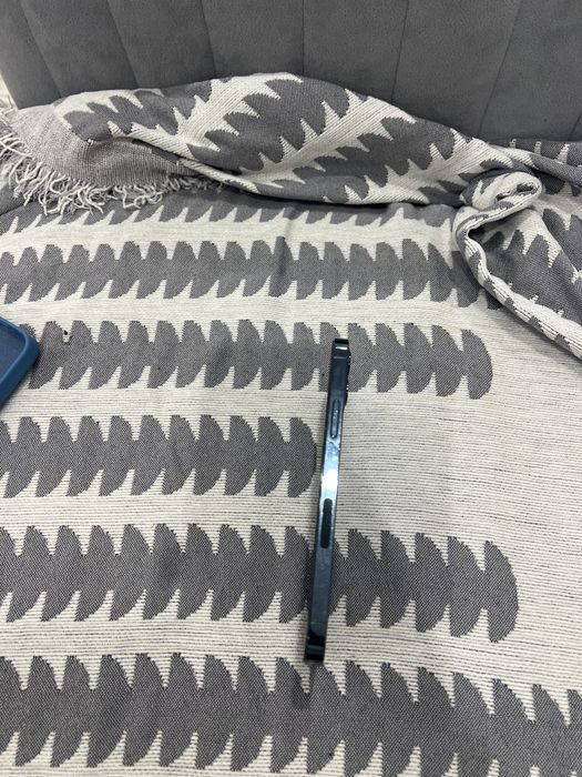 Iphone 12 pro 128 гигабайт.