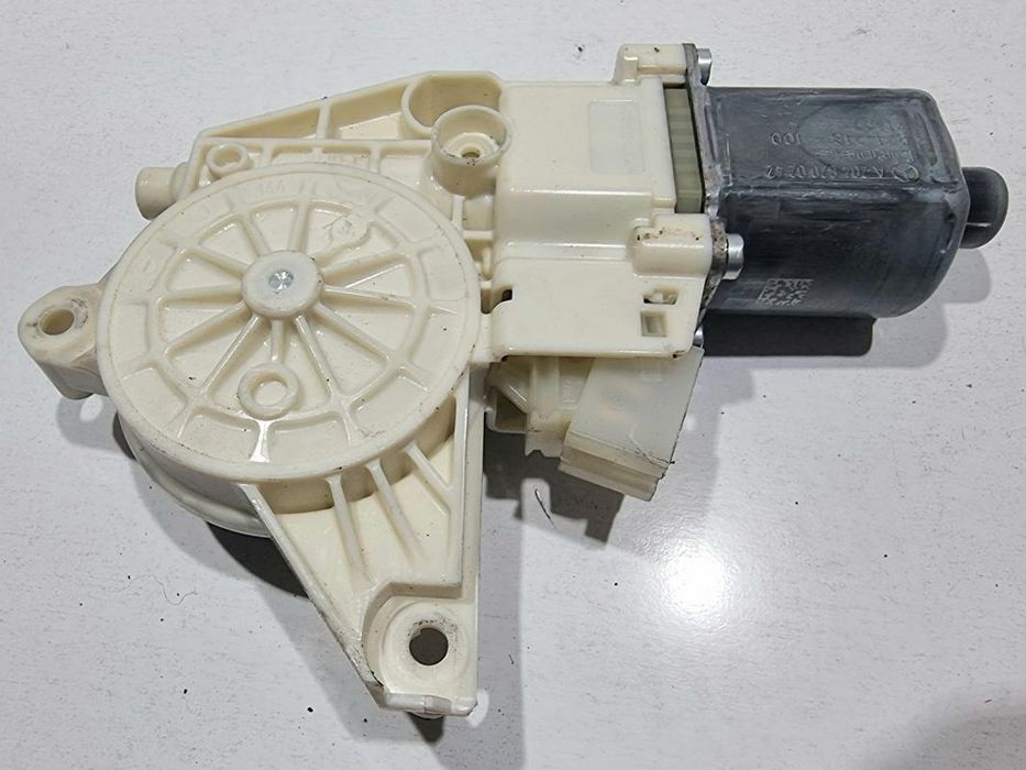 Motoras macara geam dreapta fata Mercedes C-Class W204 A2048200242