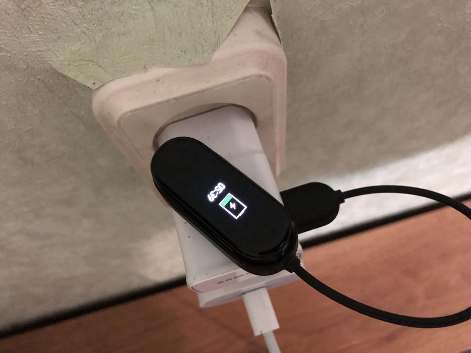 Смарт часы Xiaomi mi band 4