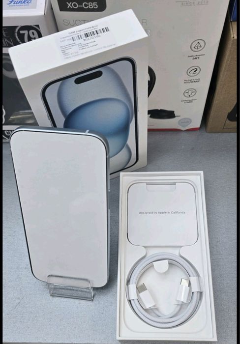 Iphone 15 128gb.