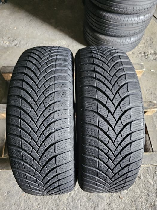2 anvelope iarna 205 60 16 Semperit 2021