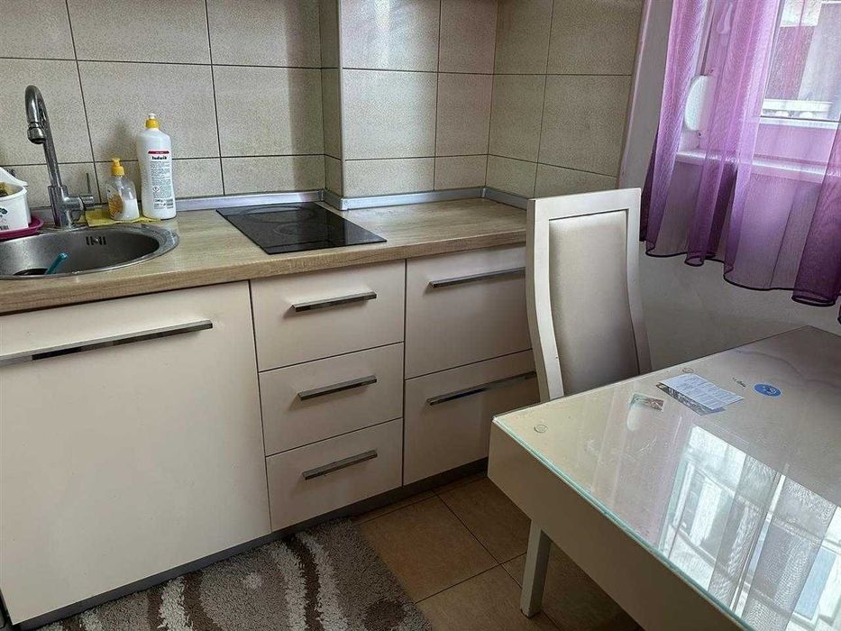 Дава се под наем Двустаен апартамент в Бургас, Меден рудник - зона А - 60 кв.м за 178.5 € - Снимка #1