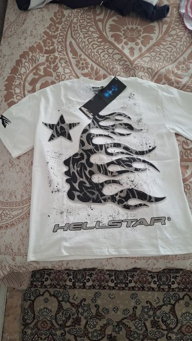 Продается футболка хеллстар