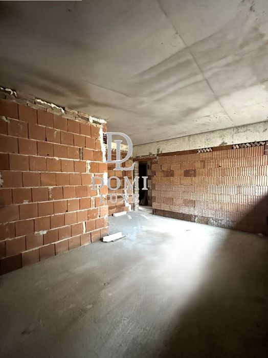 Продава се Тристаен апартамент в Варна, Колхозен пазар - 109 кв.м за 843 €/кв.м - Снимка #4