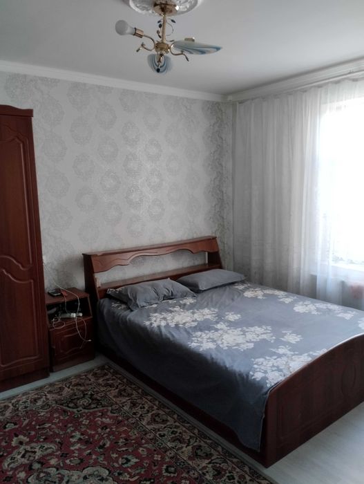 Продается дом в Чирчике, 5 комнат, 4,5 сотки