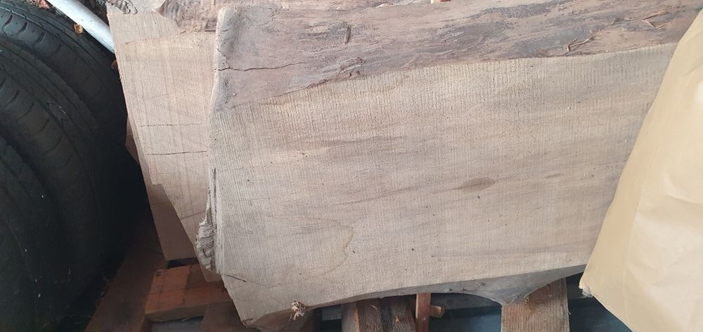 Орехов матриал дъски