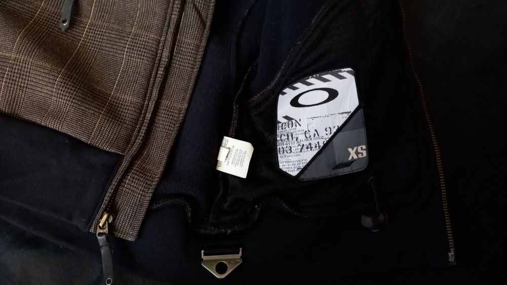 Nike M65 GТX парка, Oakley яке XS/S