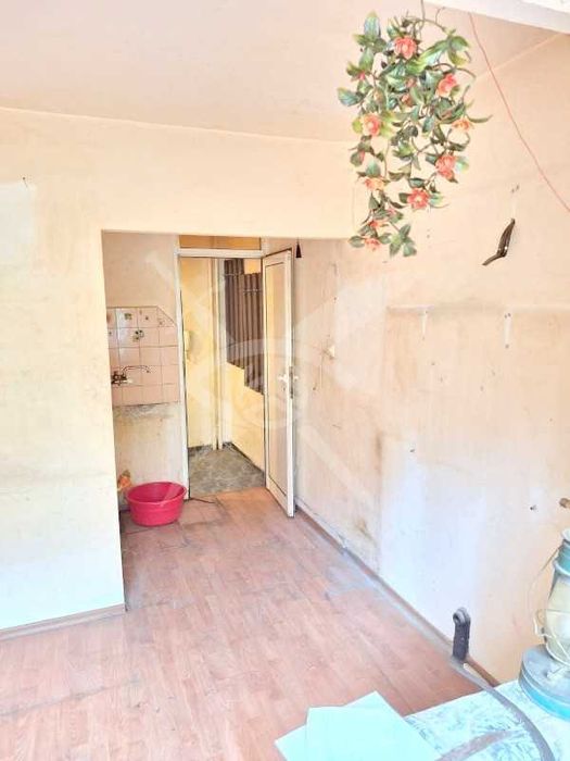 Продава се Двустаен апартамент в Бургас, Славейков - 41 кв.м за 1757 €/кв.м - Снимка #2