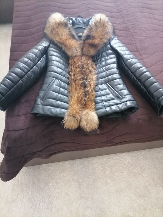 Дамско кожено яке от естествена  кожа и естествен косъм от лисица