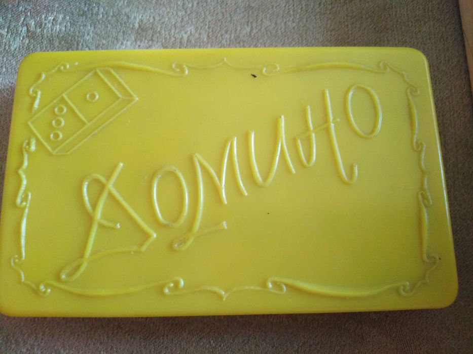 Ретро бакелитено домино
