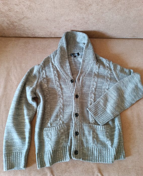 продам кардиган в отличном состоянии