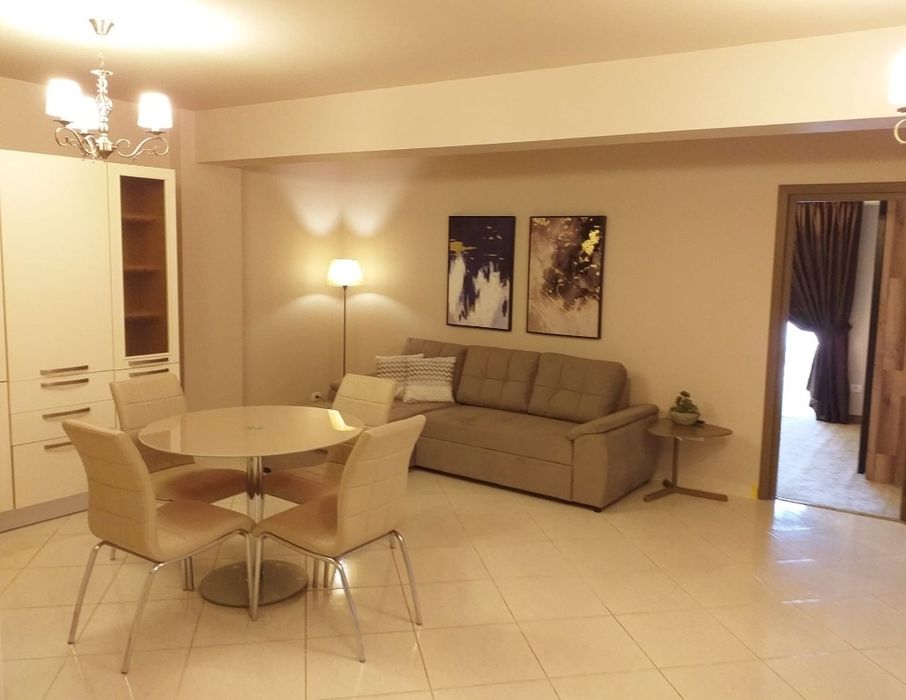 Apartament 3 camere, vedere spre lac