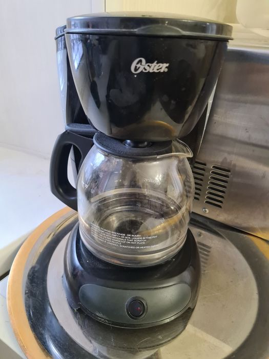 Продам кофеварку