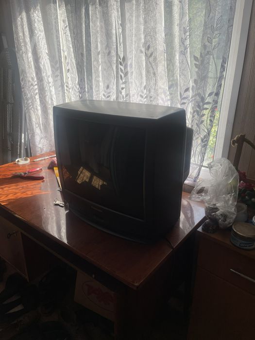 Продам телевизор рабочий