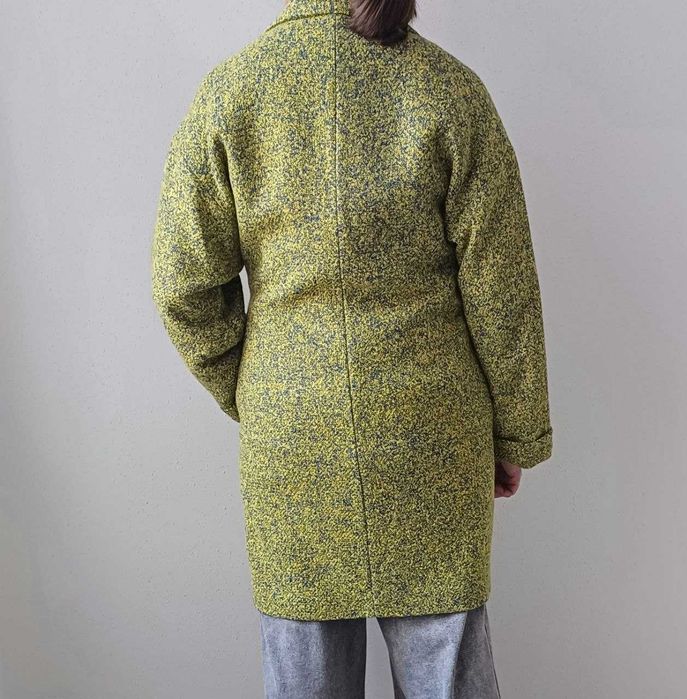 НОВО (100% вълна) стилно дамско палто, размер S-М