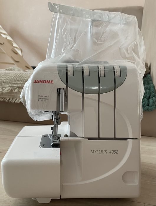 Janome оверлок