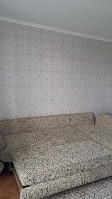 Продам диван б/у.Самовывоз  10.000