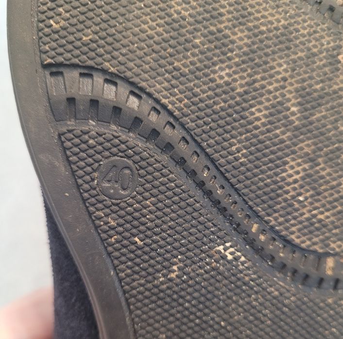 Pantofi din piele intoarsa pentru barbati