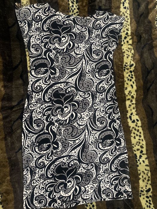 Платье разное женское