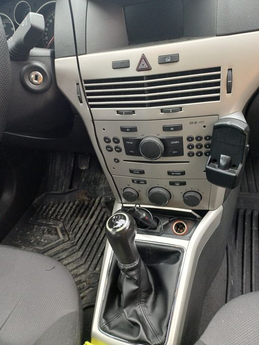 Astra h 1.7 cdti 110 cai an 2009