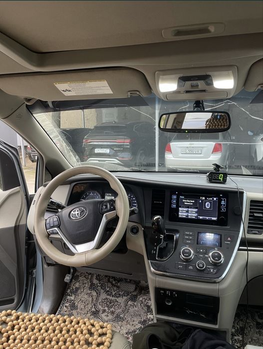 TAYOTA SIENNA 2016 Oylaviy