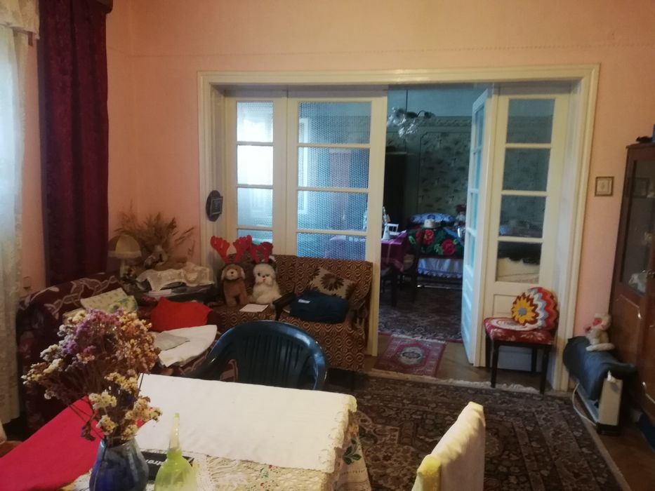 Casa cu etaj in Ștei