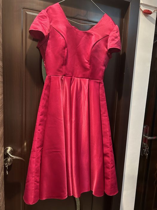 Rochie facuta pe comanda ,marimea m!