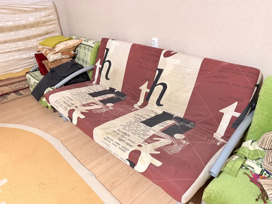 Отдам даром диван-кровать