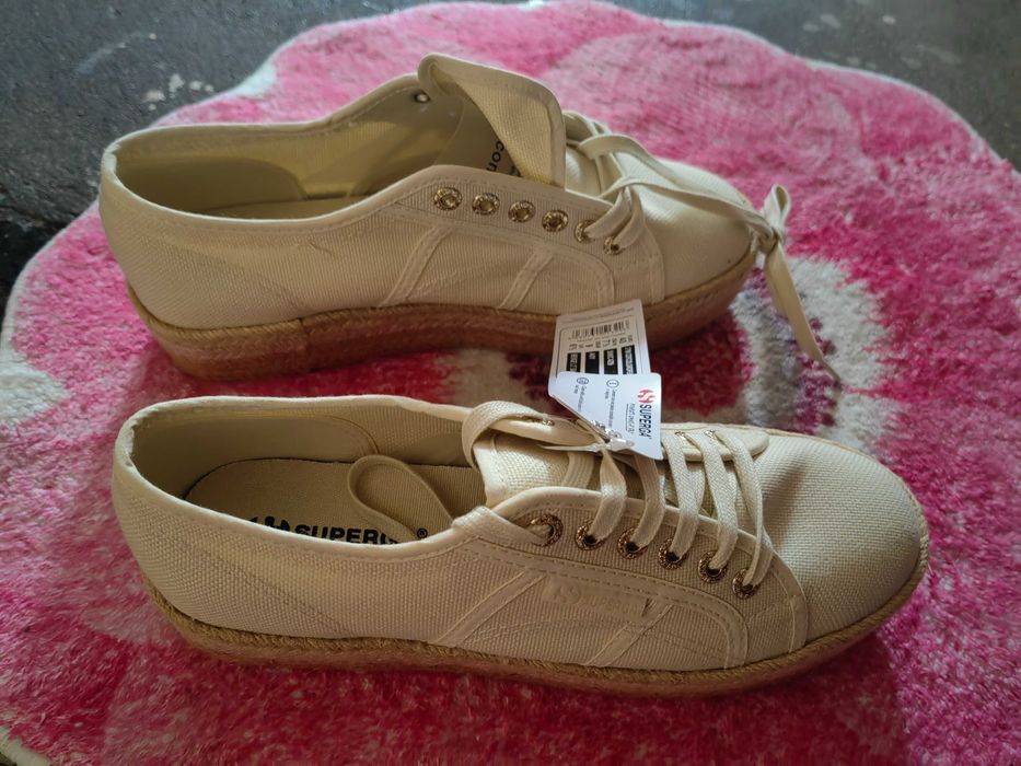 Еспадрили Superga